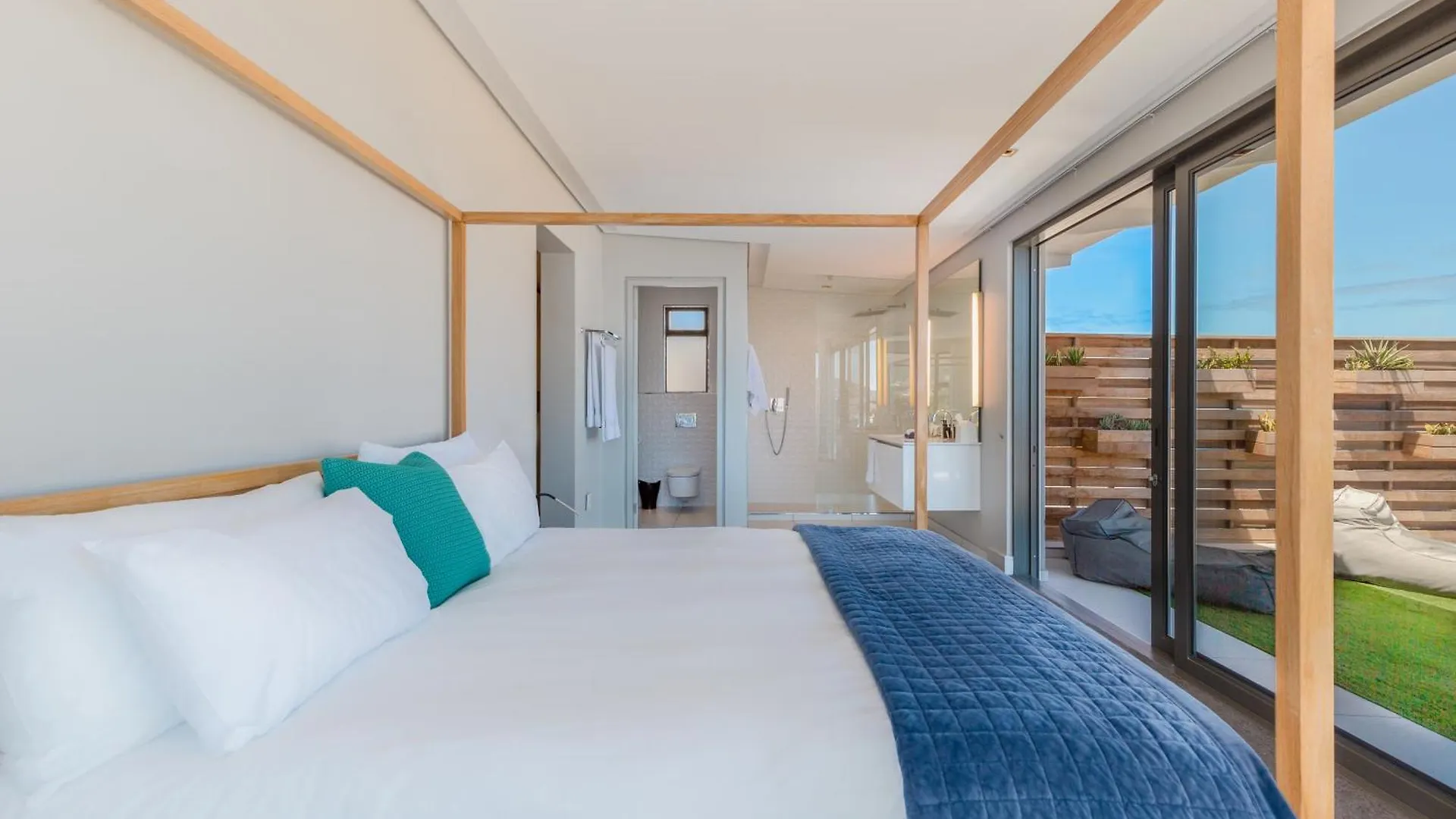 Amara 2 -Designer Penthouse With Solar Power Aparthotel Cape Town South Africa